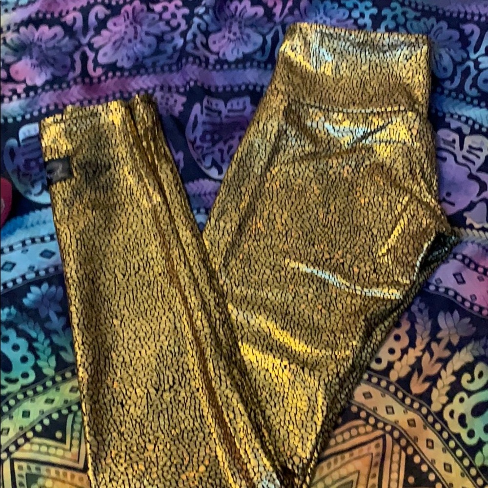 High quality gold yoga leggings